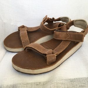 Roots 2 Strap Sandals Ankle Strap Leather Size 8 Brown Hook & Loop